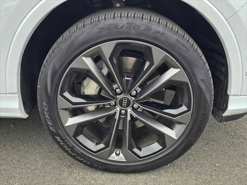 Used 2025 Audi Q7 3.0T Premium Plus w/ Premium Plus Package image 9