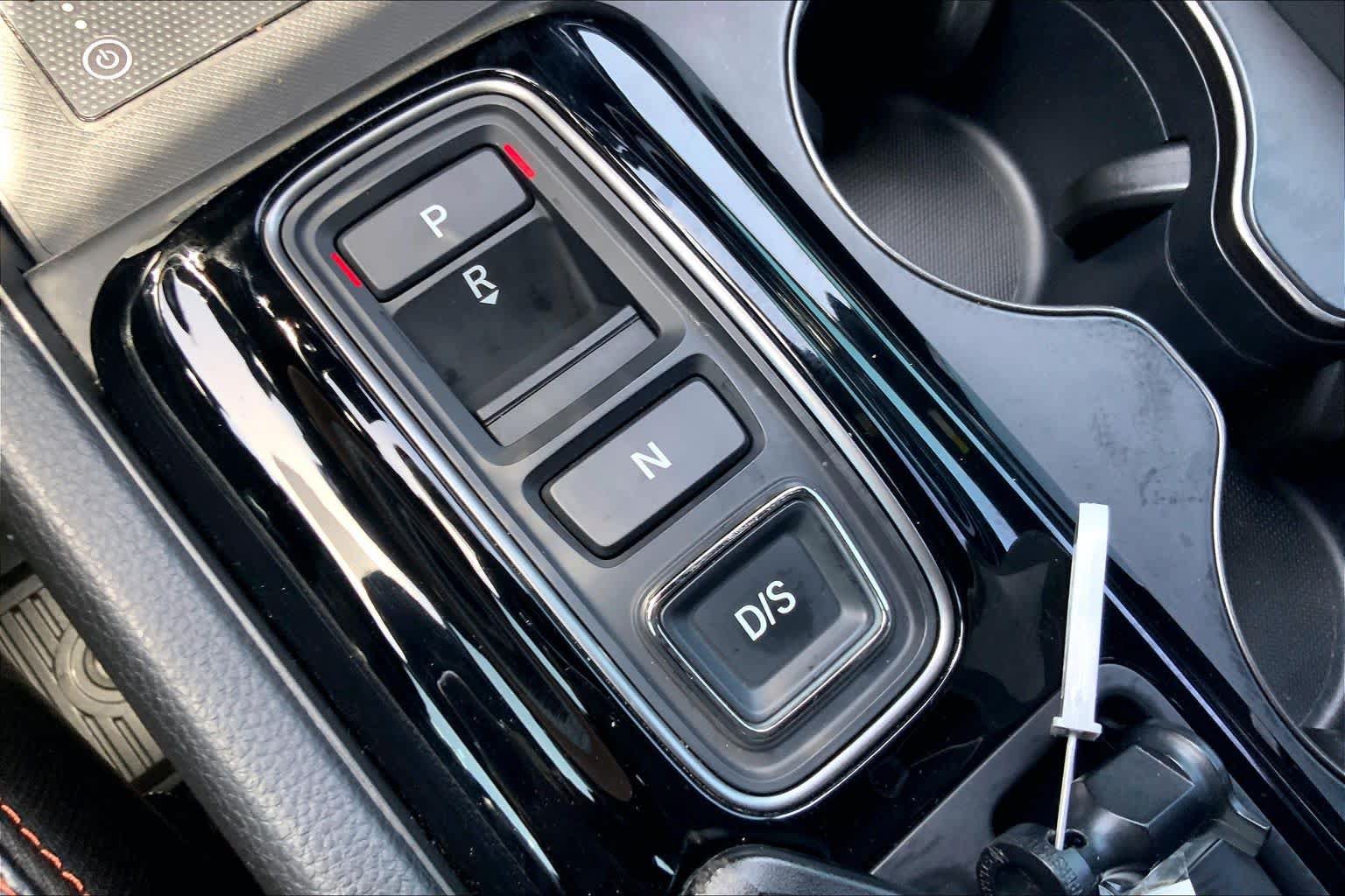 Used 2025 Honda Pilot TrailSport image 31