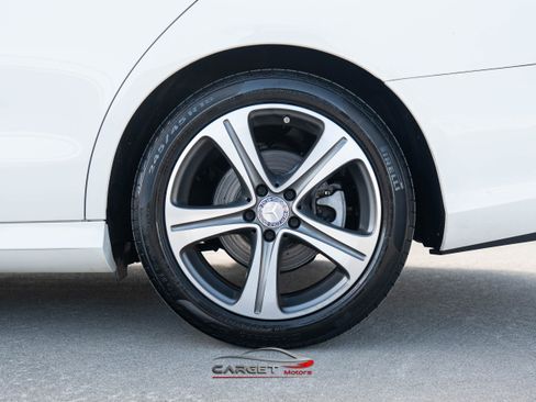 Used 2017 Mercedes-Benz E 300 4MATIC image 12