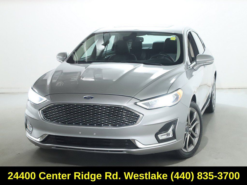 Used 2020 Ford Fusion Titanium FWD image 3