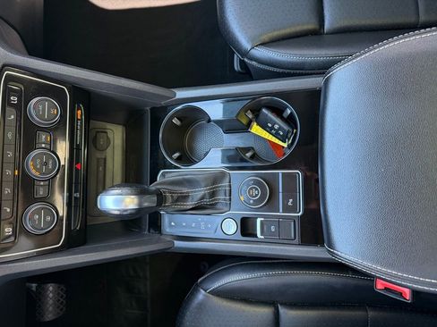Used 2022 Volkswagen Atlas SE AWD/4WD image 21