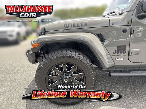 Used 2021 Jeep Gladiator Sport AWD/4WD image 13
