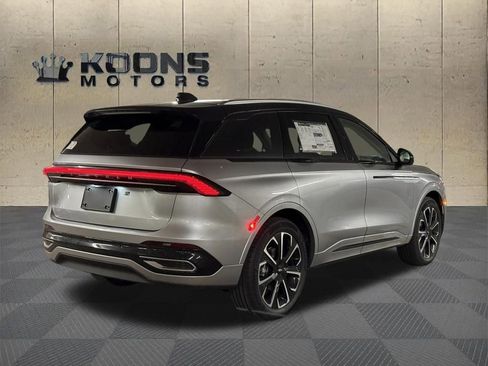 New 2026 Lincoln Nautilus Reserve image 4