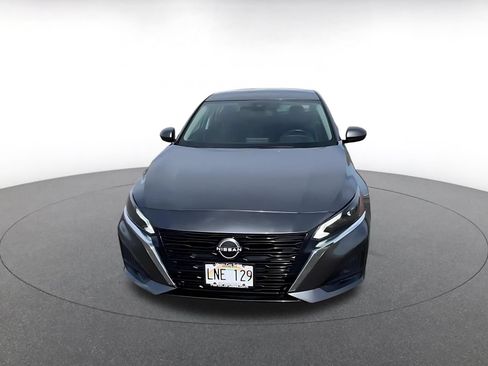 Used 2023 Nissan Altima 2.5 S FWD image 7