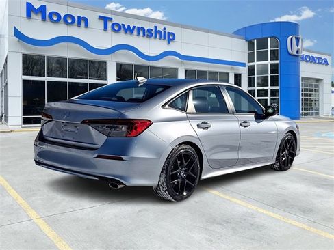 Used 2023 Honda Civic Sport image 6