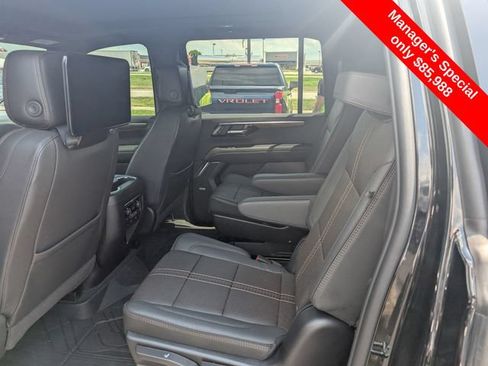 Used 2026 Chevrolet Suburban High Country AWD/4WD image 10