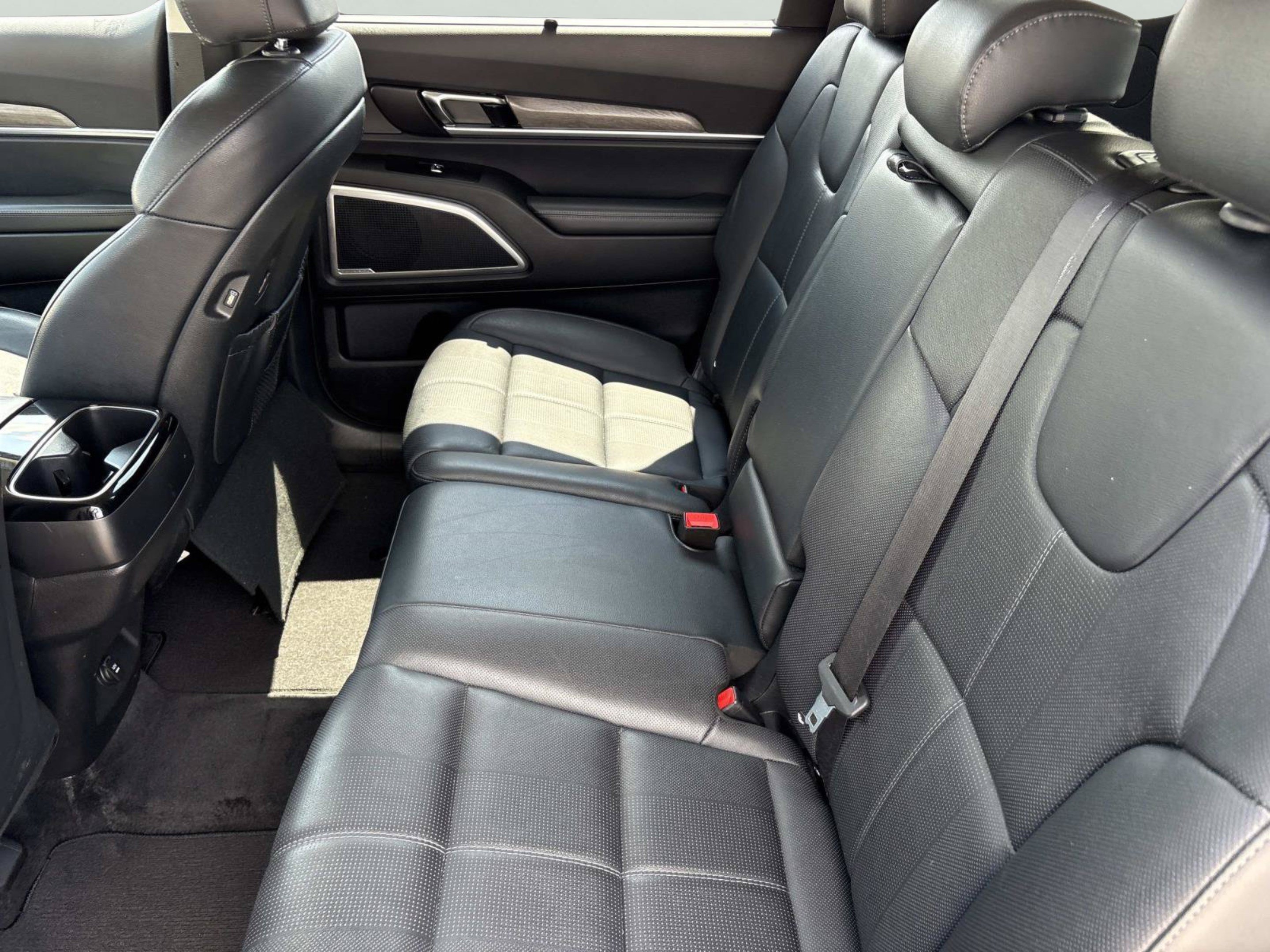 Used 2020 Kia Telluride EX FWD image 15