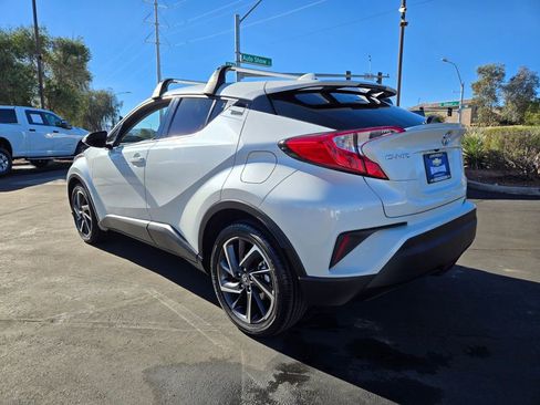 Used 2021 Toyota C-HR Limited image 4