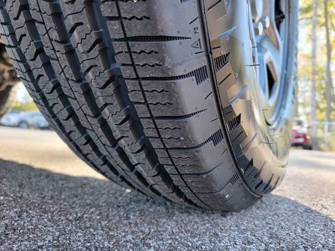 Certified 2024 Jeep Wrangler Sport image 18