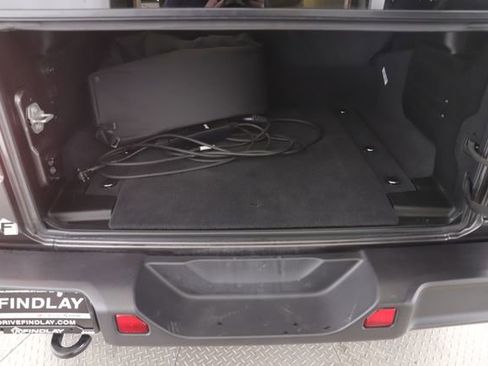 Used 2025 Jeep Wrangler Unlimited Sahara image 27