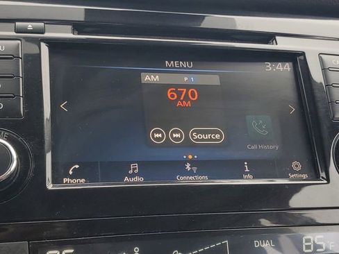 Used 2022 Nissan Rogue Sport SV image 25