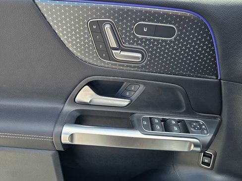 Used 2026 Mercedes-Benz GLB 250 image 16