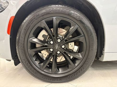 Used 2021 Dodge Charger SXT w/ Driver Convenience Group image 40