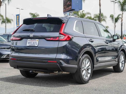 Used 2025 Honda CR-V EX-L image 9