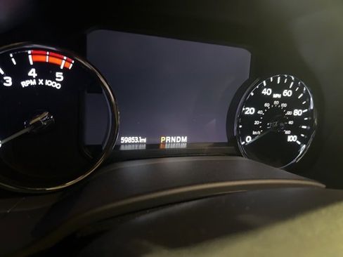 Used 2022 Ford F350 Platinum image 10