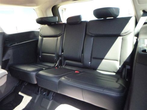 Used 2025 Ford Expedition Platinum AWD/4WD image 7