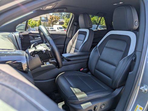 Used 2024 Chevrolet Blazer EV LT AWD/4WD image 27