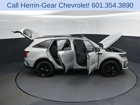 Used 2023 Kia Sorento SX AWD/4WD image 50