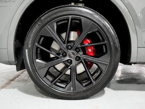 Used 2025 Audi SQ5 Premium Plus w/ Premium Plus Package image 37