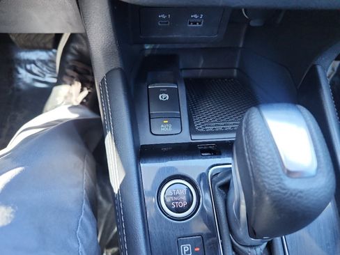 Used 2024 Nissan Kicks SR w/ SR Premium Package FWD image 28