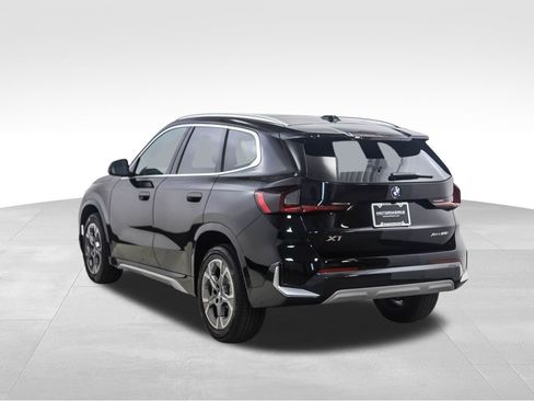 Used 2025 BMW X1 xDrive28i w/ Convenience Package image 3