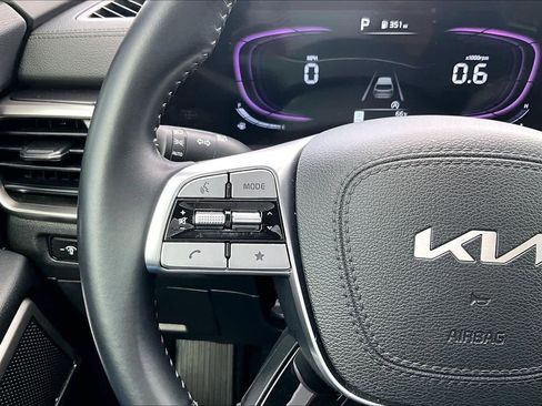 Used 2024 Kia Telluride LX image 22