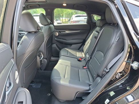 New 2025 INFINITI QX55 Essential image 6