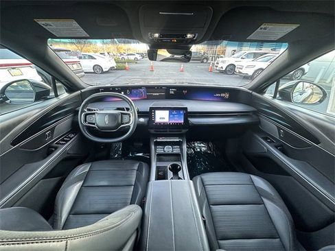 Certified 2024 Lincoln Nautilus Reserve w/ Jet Appearance Package (87T) image 16