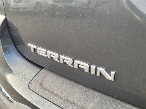 Used 2017 GMC Terrain SLT image 12