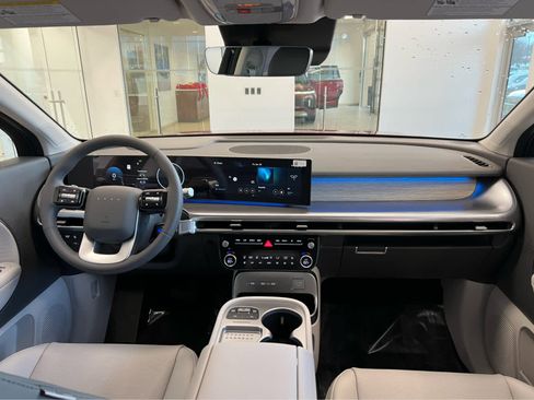 New 2026 Hyundai Ioniq 9 SEL image 25