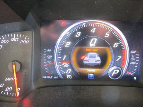 Used 2014 Chevrolet Corvette Stingray Coupe image 20