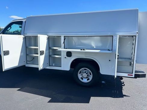 New 2025 Chevrolet Express 3500 w/ Power Convenience Package RWD image 7