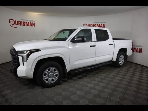 Used 2024 Toyota Tundra SR w/ SR Tow Package AWD/4WD image 4