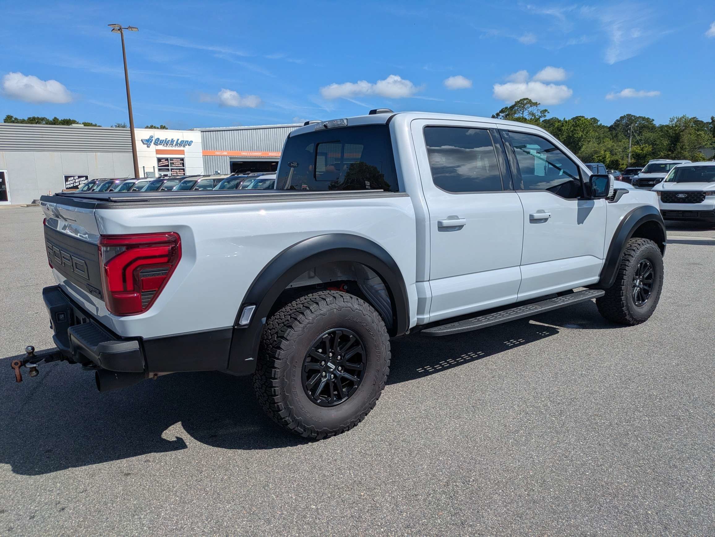 Used 2025 Ford F150 Raptor AWD/4WD image 4