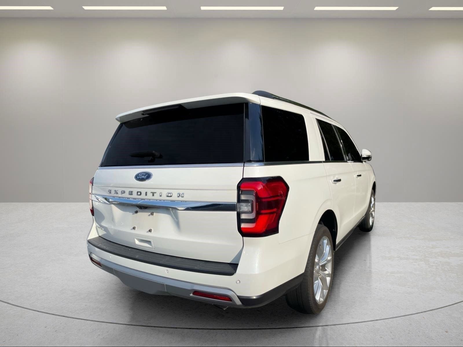 Used 2024 Ford Expedition Limited RWD image 8