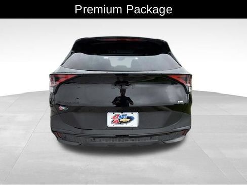 Used 2025 Kia Sportage X-Line w/ Premium Package AWD/4WD image 6