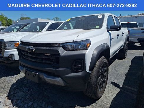Used 2026 Chevrolet Colorado Trail Boss AWD/4WD image 1