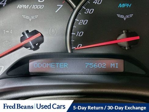 Used 2006 Chevrolet Corvette Coupe w/ Preferred Equipment Group RWD image 18