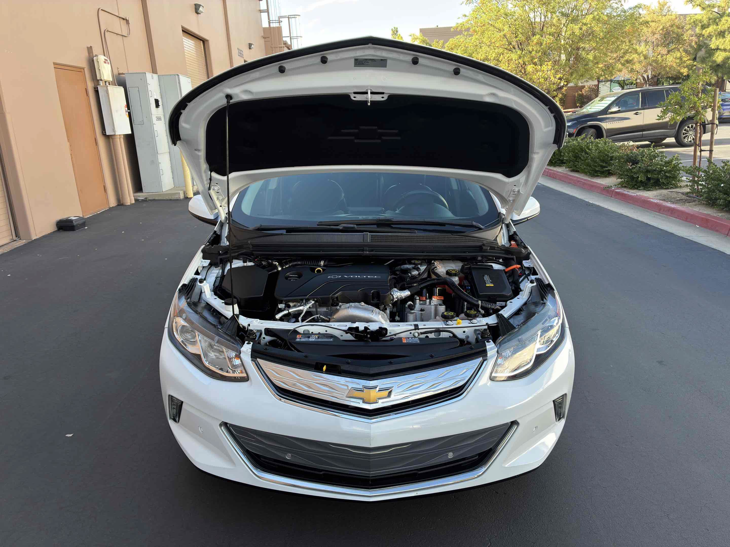 Used 2018 Chevrolet Volt Premier FWD image 59