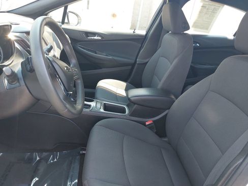 Used 2019 Chevrolet Cruze LT w/ Convenience Package FWD image 14