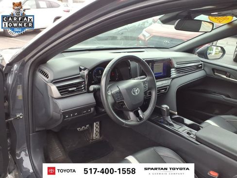 Used 2025 Toyota Camry SE FWD image 15