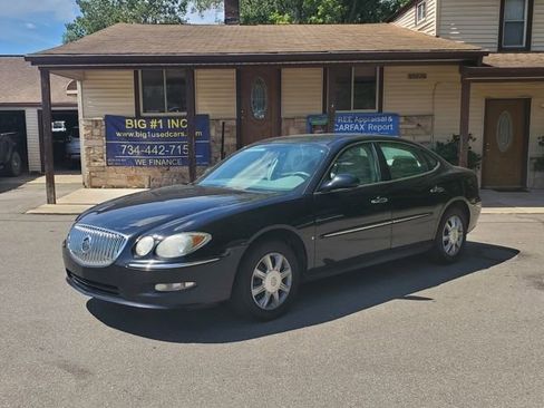 Used 2008 Buick LaCrosse CX image 2