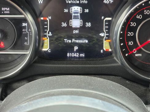 Used 2021 Jeep Gladiator Rubicon w/ Dual Top Group image 28