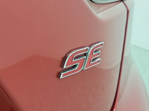 Used 2021 Toyota Corolla SE FWD image 8