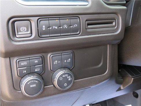 Used 2021 Chevrolet Tahoe LS image 11