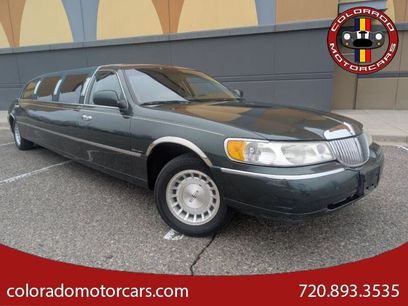 Used 1999 Lincoln Town Car Executive
