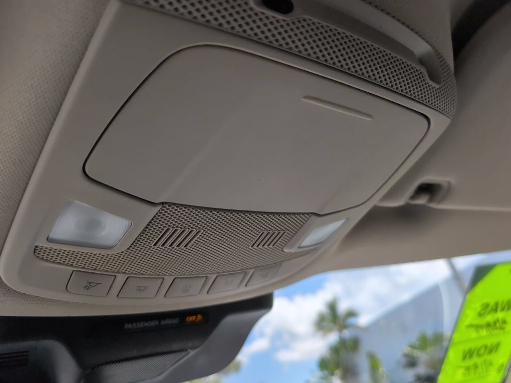 Used 2024 Ford Expedition XLT RWD image 26