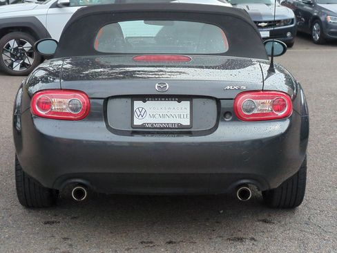 Used 2015 MAZDA MX-5 Miata Sport image 4