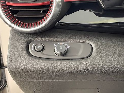 New 2026 Chevrolet Trax RS w/ Sunroof Package image 10