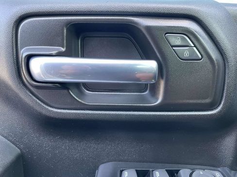 Used 2022 Chevrolet Silverado 1500 Custom RWD image 25